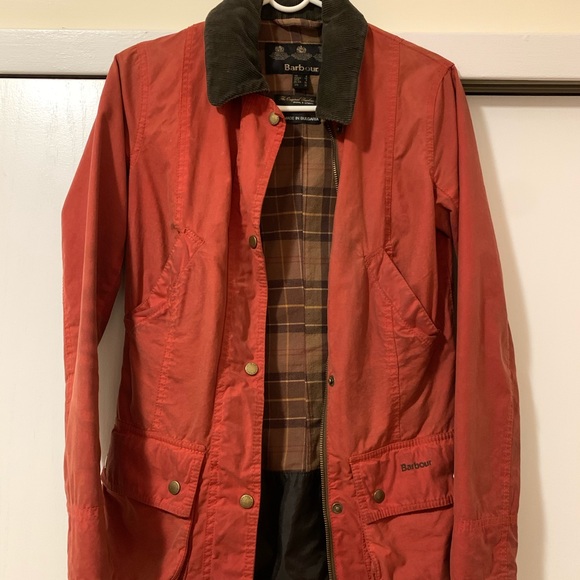 Women’s Barbour Wax Jacket - Picture 2 of 9